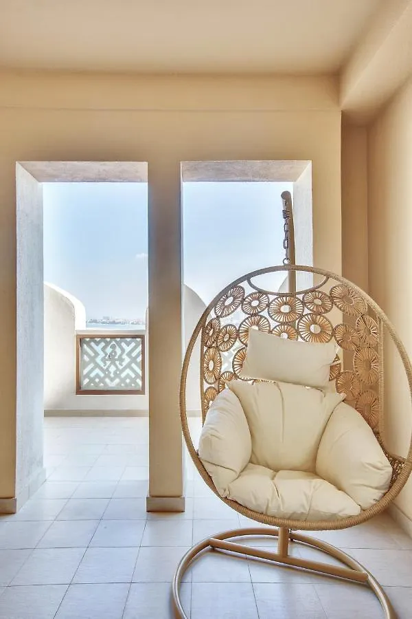 Luxury Apartments At Balqis Residence Dubai