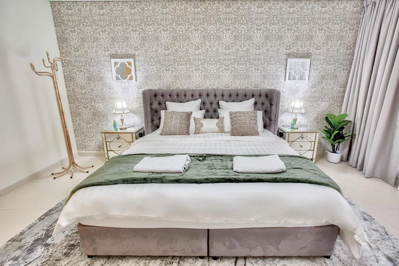 Luxury Apartments At Balqis Residence Dubai